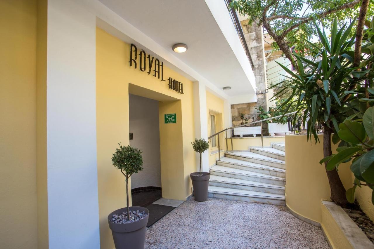 hotel_img