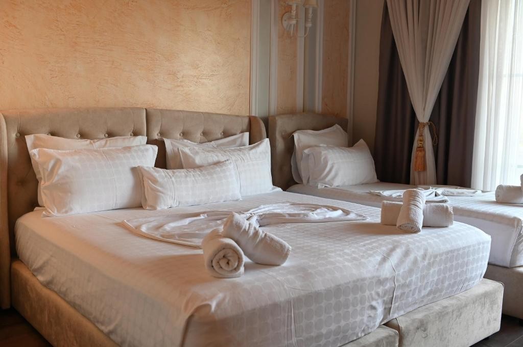 hotel_img