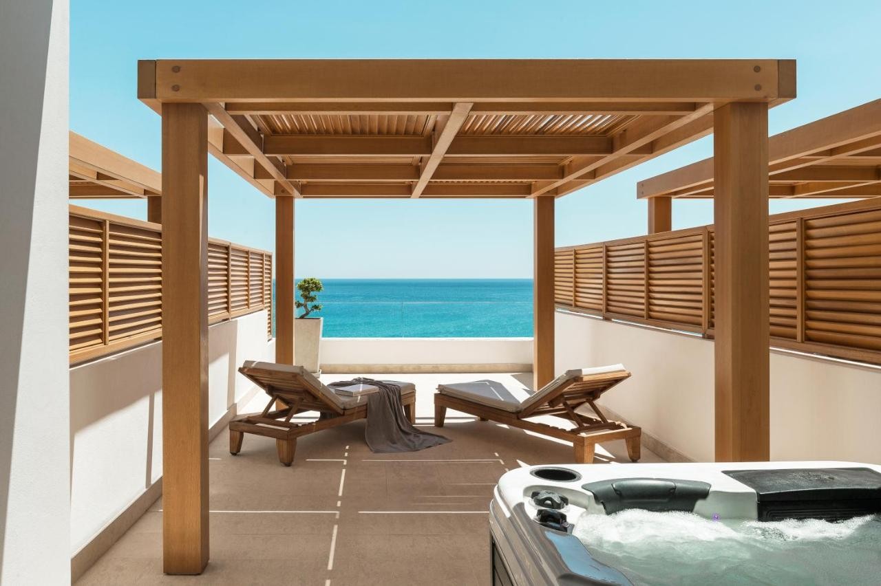 hotel_img