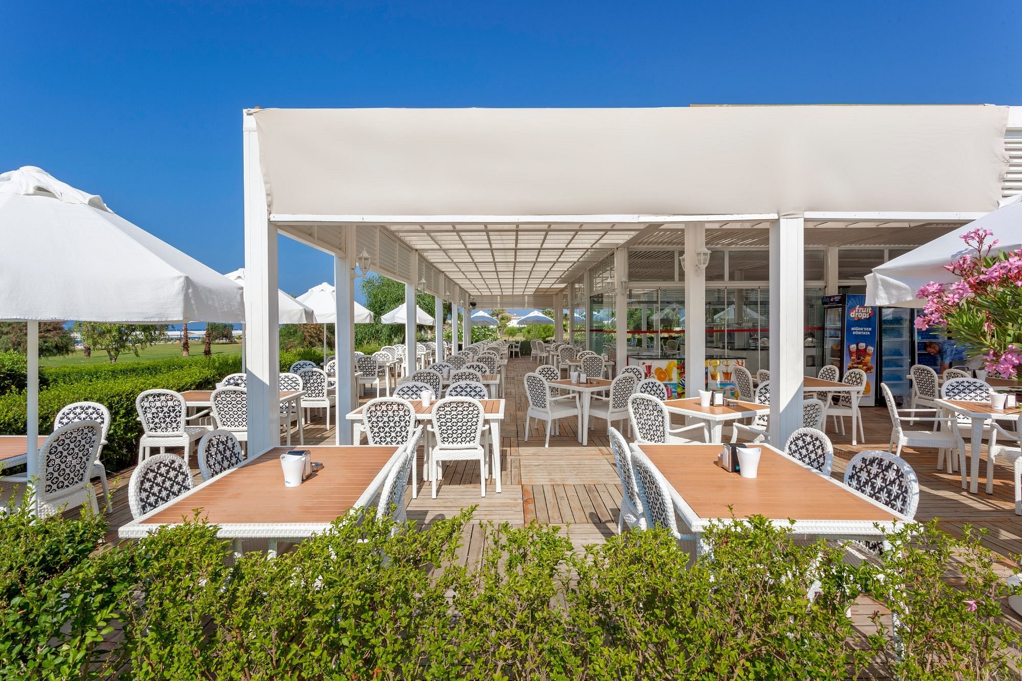 hotel_img