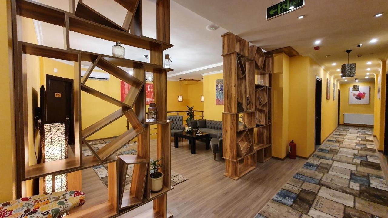 hotel_img