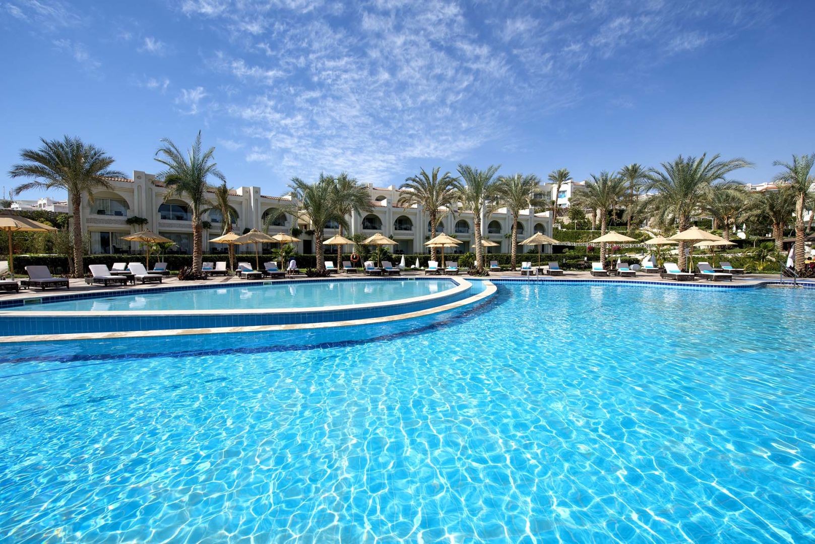hotel_img