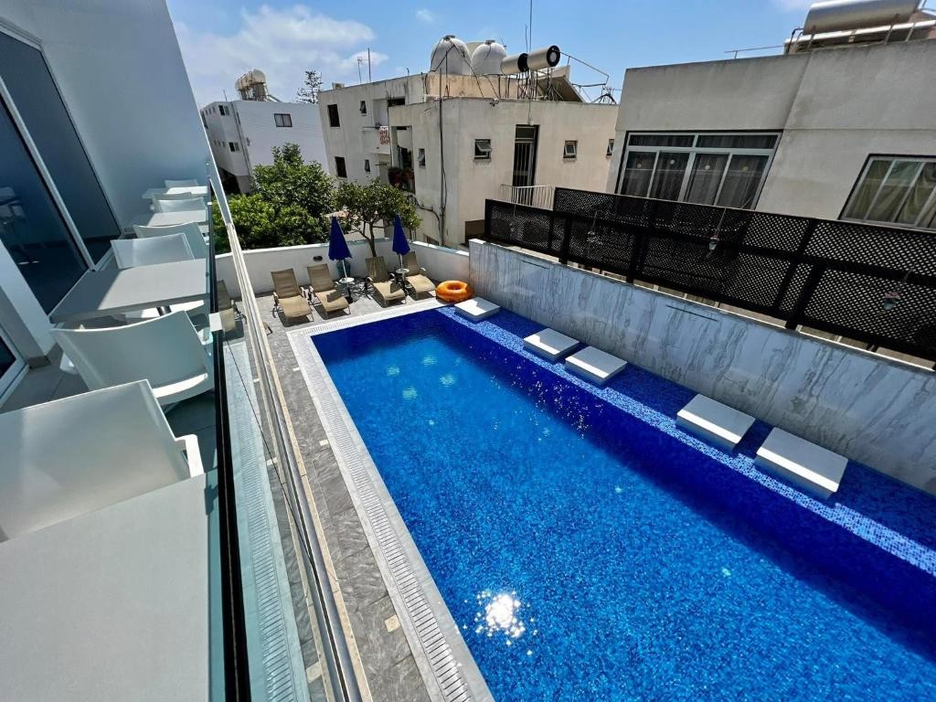 hotel_img