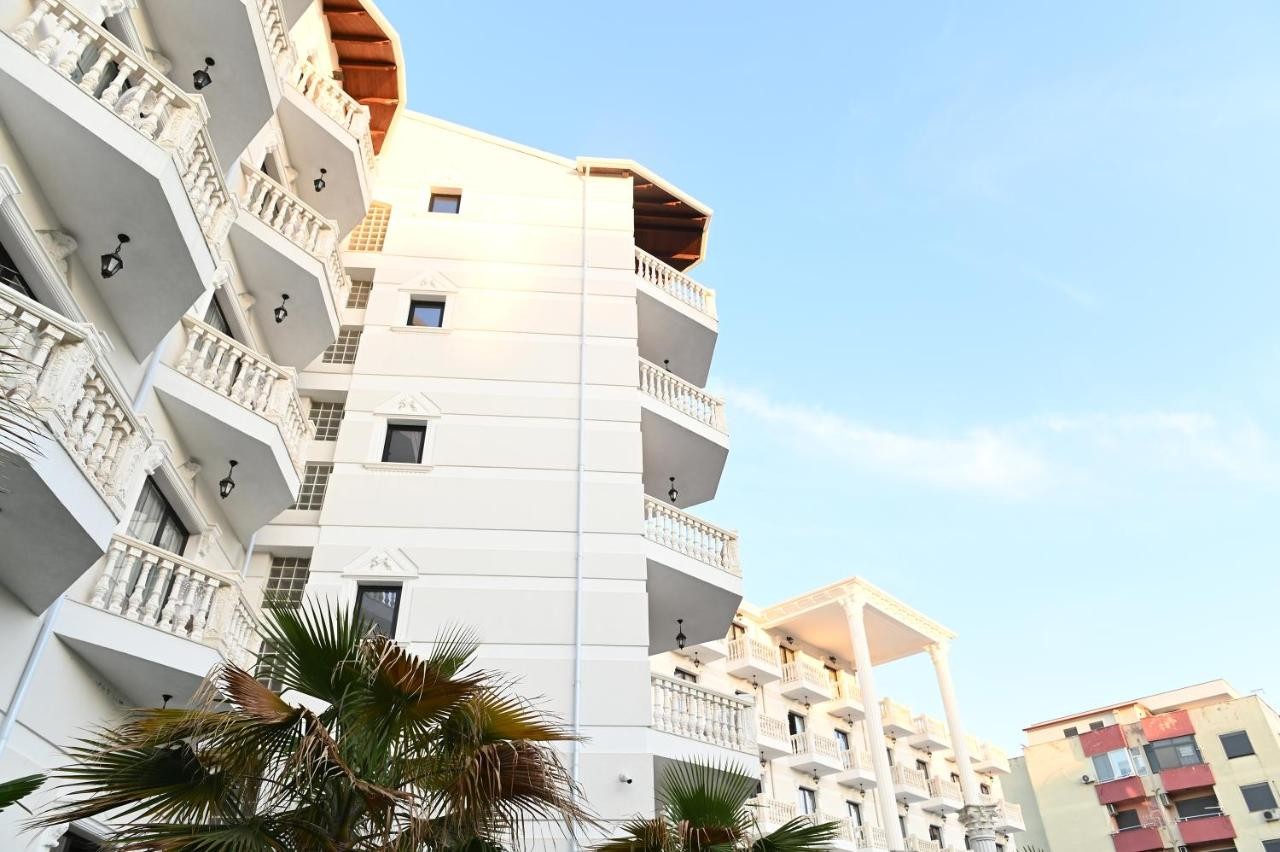 hotel_img