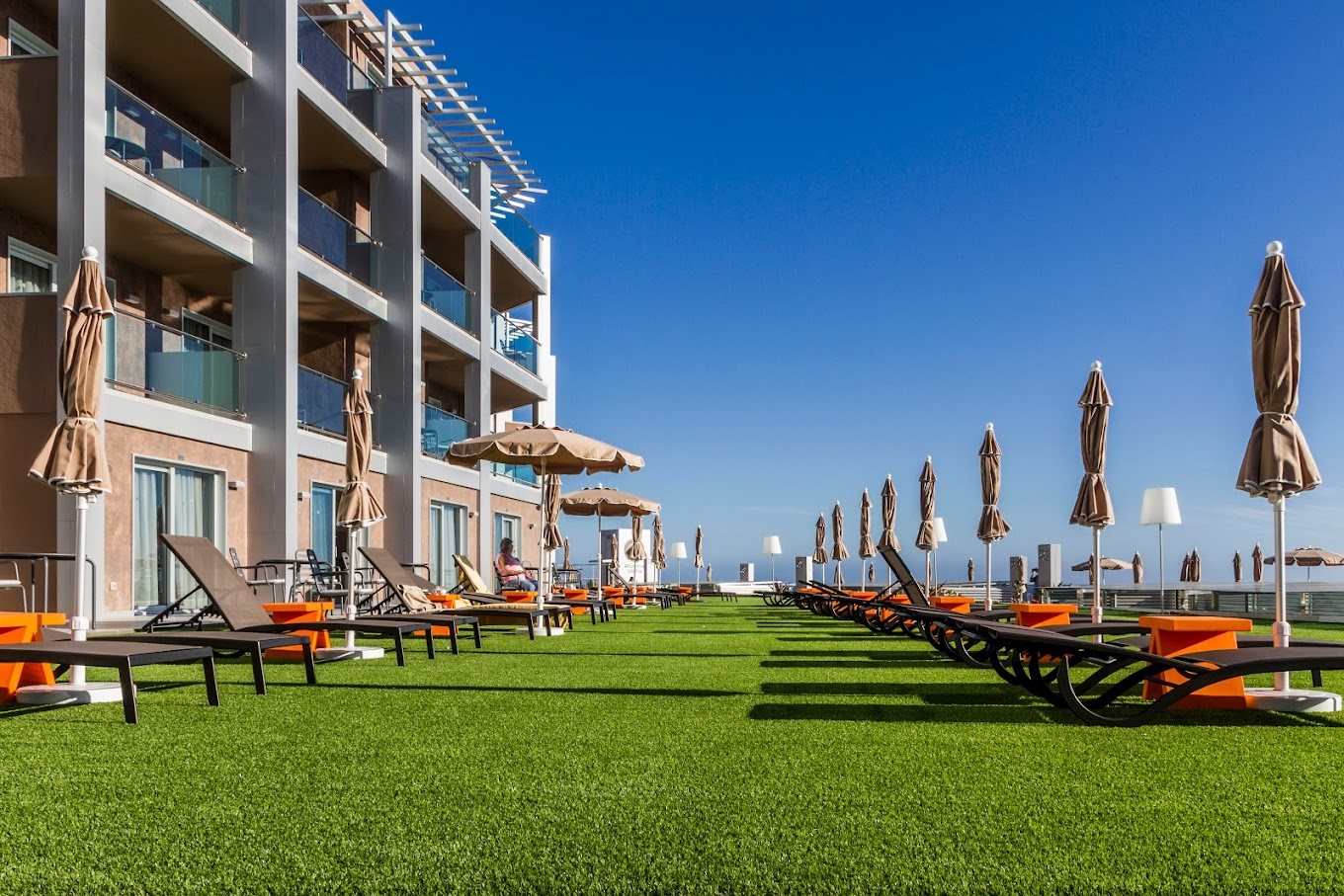 hotel_img