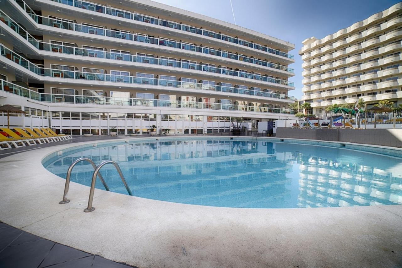 hotel_img