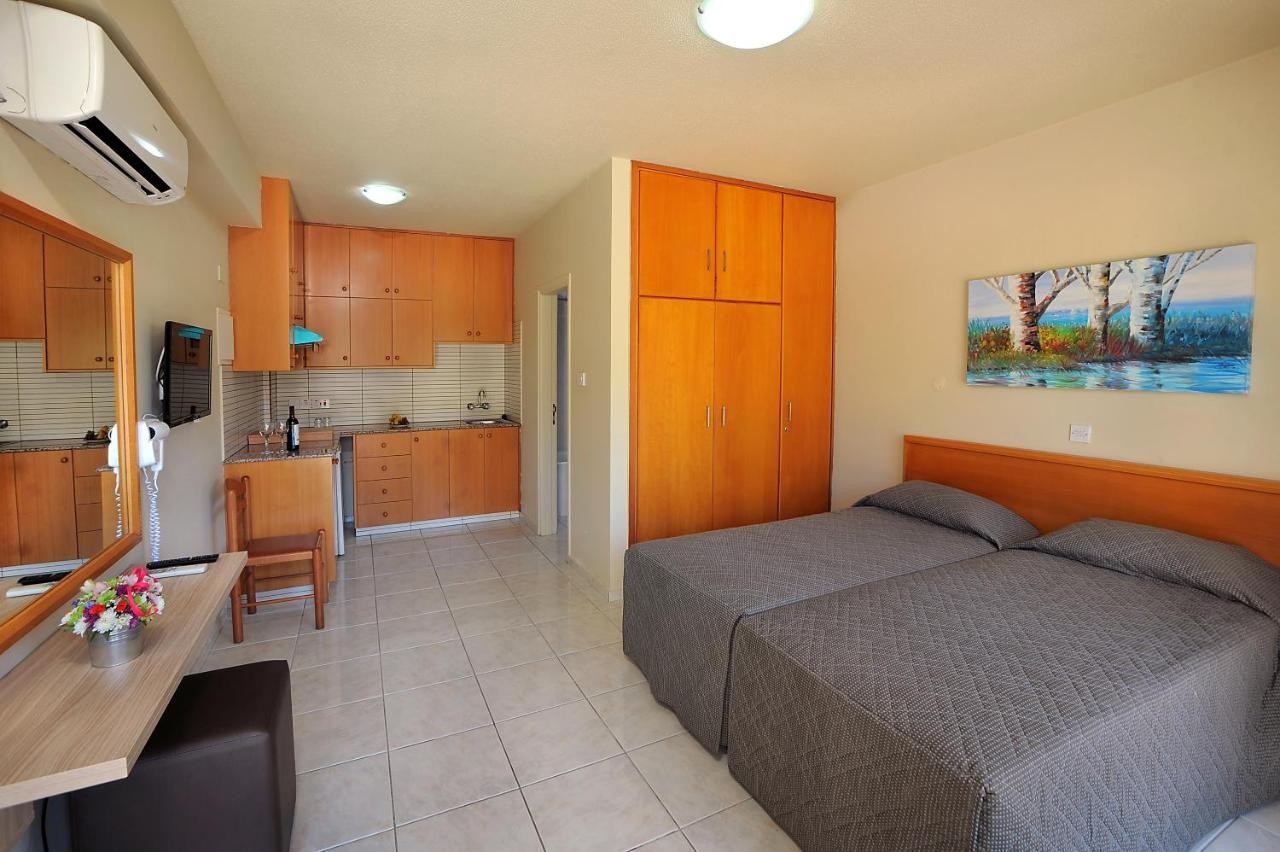 hotel_img