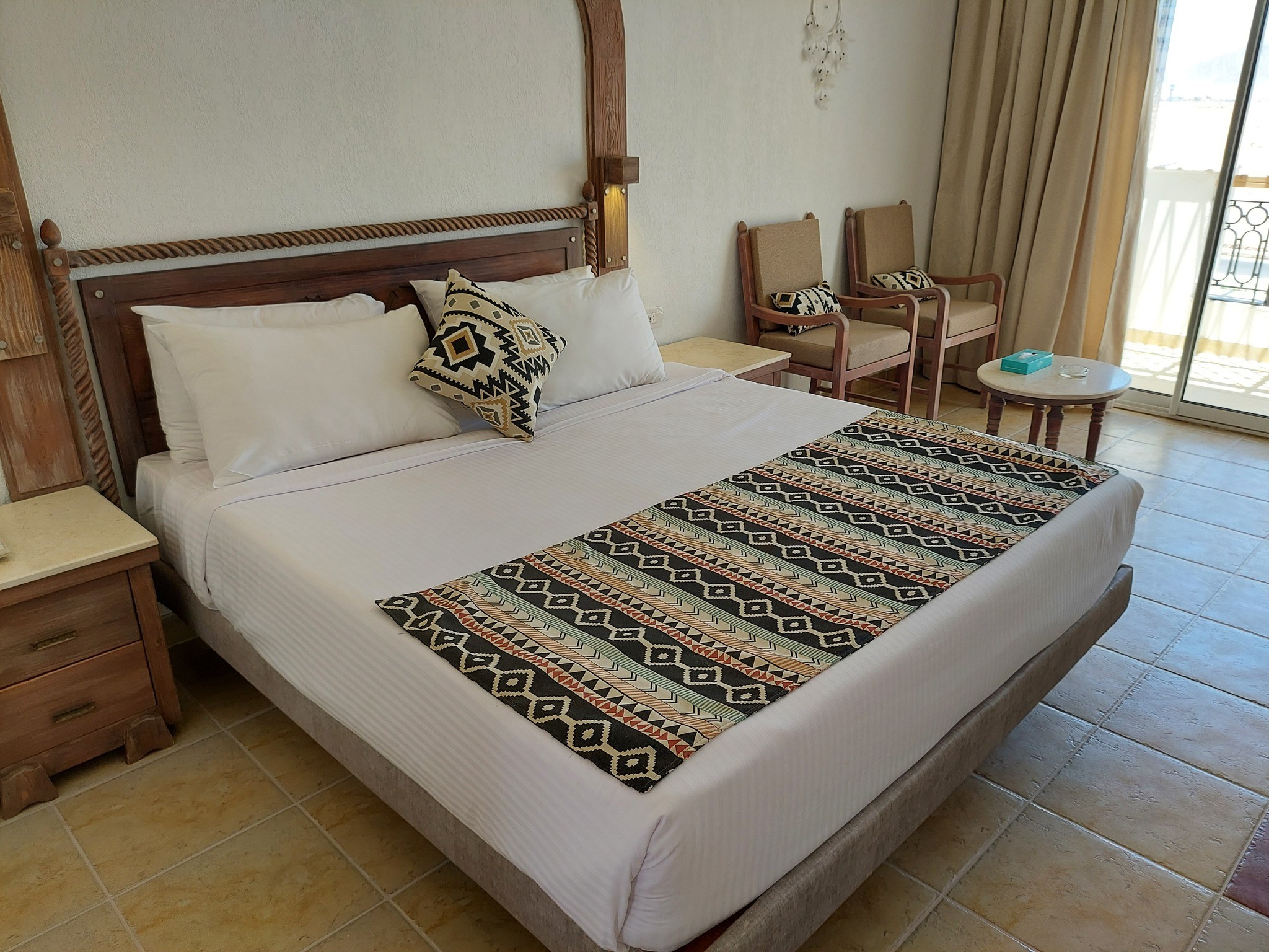 hotel_img
