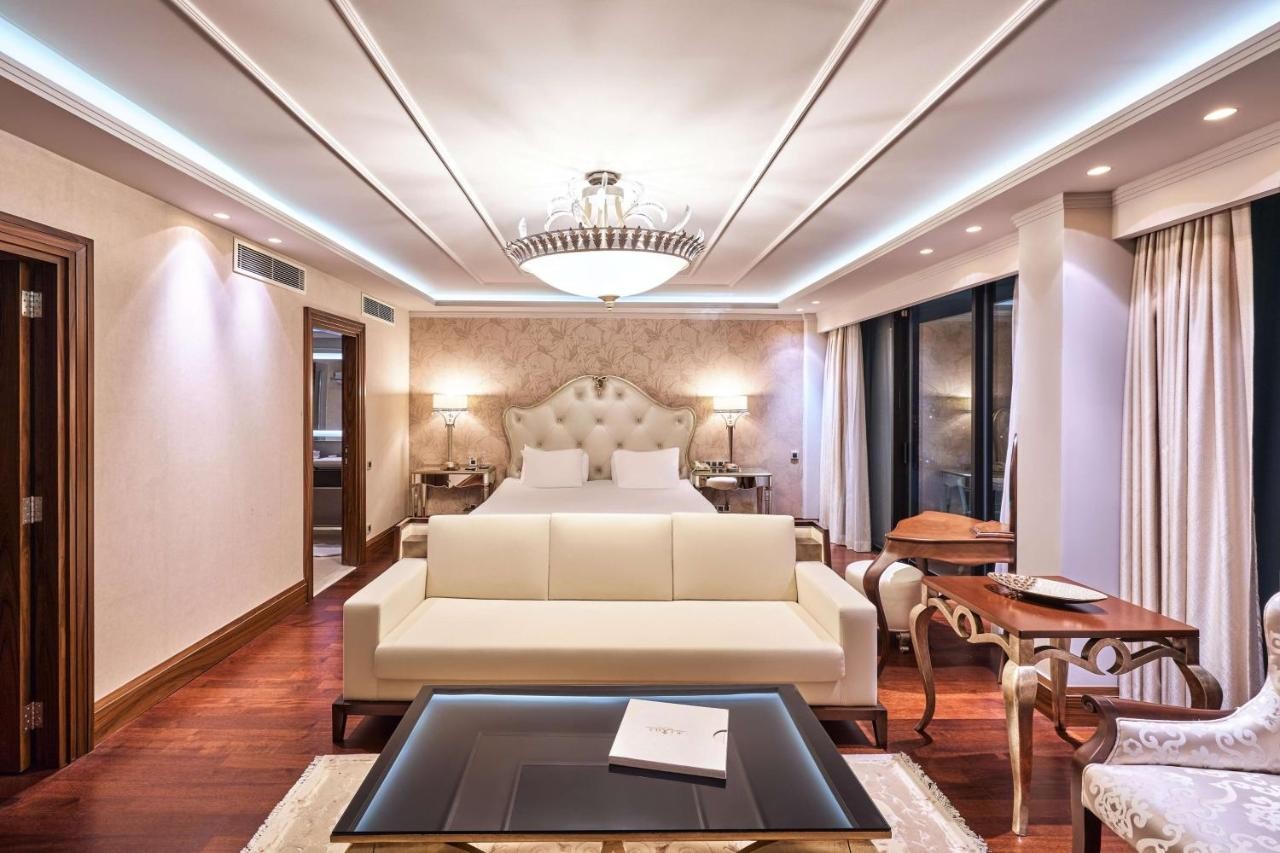 hotel_img