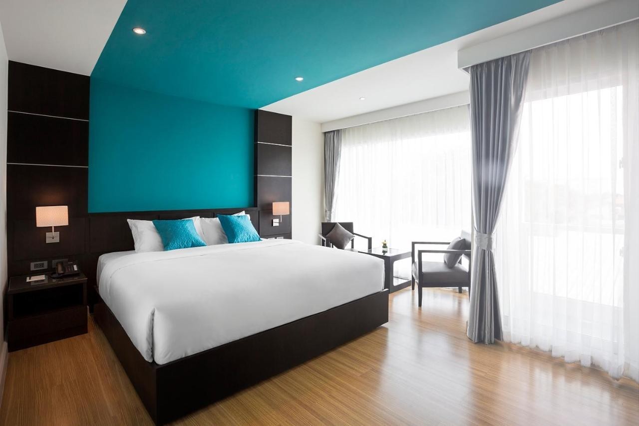 hotel_img