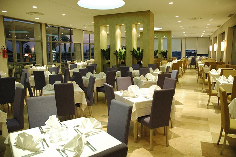 hotel_img
